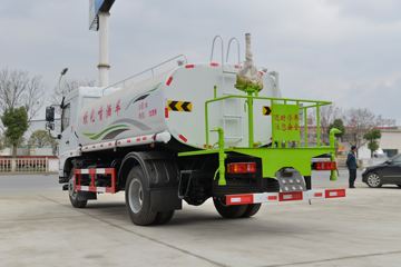 东风华神底盘&nbsp;洒水车/喷洒车外观图片