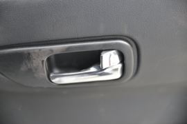 东风华神底盘&nbsp;洒水车/喷洒车驾驶室图片