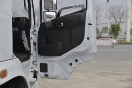 东风华神底盘&nbsp;洒水车/喷洒车驾驶室图片