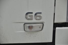 湖北大运底盘&nbsp;油罐车外观图片