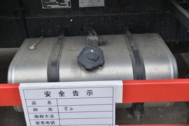湖北大运底盘&nbsp;油罐车底盘图片