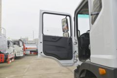 东风 多利卡D9 180马力 4X2 运油车(楚飞牌)(CLQ5181GYY5)