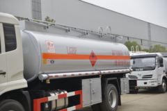 东风商用车 天锦VR 190马力 4X2 运油车(楚飞牌)(CLQ5180GYY5D)