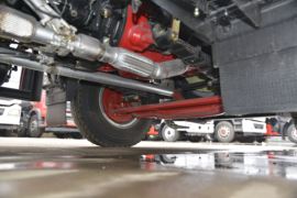 东风多利卡底盘 洒水车/喷洒车底盘图片