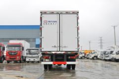 一汽解放 J6L 240马力 4X2 6.8米冷藏车(程力威牌)(CLW5180XLCC5)