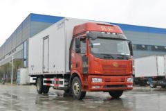 一汽解放 J6L 240马力 4X2 6.8米冷藏车(程力威牌)(CLW5180XLCC5)