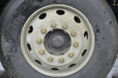 一汽解放 J6L 240马力 4X2 6.8米冷藏车(程力威牌)(CLW5180XLCC5)