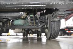 一汽解放 J6L 240马力 4X2 6.8米冷藏车(程力威牌)(CLW5180XLCC5)