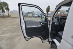 福田商务车 风景G7 129马力 4X2 冷藏车(程力威牌)