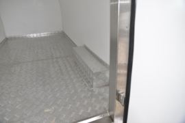 福田商务车底盘&nbsp;冷藏车上装图片