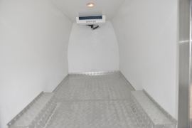 福田商务车底盘&nbsp;冷藏车上装图片