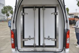 福田商务车底盘&nbsp;冷藏车上装图片