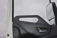 东风商用车 天锦KR 245马力 4X2 6.8米冷藏车(程力威牌)