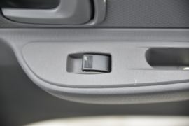 江铃底盘&nbsp;冷藏车驾驶室图片