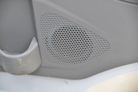 东风多利卡底盘&nbsp;油罐车驾驶室图片