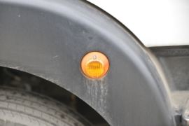 重汽汕德卡底盘&nbsp;油罐车外观图片