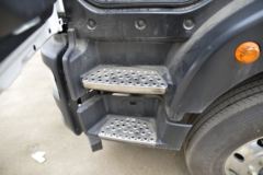 中国重汽 汕德卡 C5H 310马力 6X4 运油车(楚飞牌)(国六)(CLQ5260GYY6ZZ)