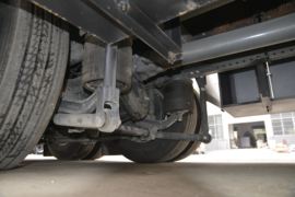 重汽汕德卡底盘&nbsp;油罐车底盘图片