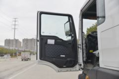 中国重汽 汕德卡 C5H 350马力 8X4 气瓶运输车(楚飞牌)(国六)(CLQ5320TQP6ZZ)