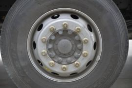 重汽汕德卡底盘&nbsp;爆破器材运输车底盘图片