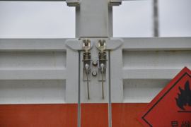 重汽汕德卡底盘&nbsp;爆破器材运输车上装图片