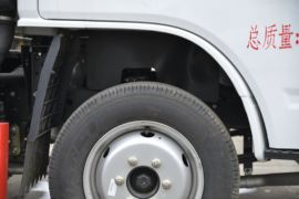 上汽跃进底盘&nbsp;爆破器材运输车底盘图片