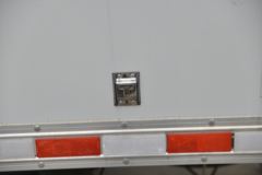 跃进 福运S70 113马力 4X2 杂项危险物品厢式运输车(成龙威)(国六)
