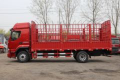 东风柳汽 乘龙H5中卡 260马力 4X2 6.8米仓栅式载货车(LZ5183CCYH5AB)