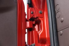 东风柳汽 乘龙H5中卡 260马力 4X2 6.8米仓栅式载货车(LZ5183CCYH5AB)