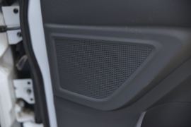 东风多利卡底盘&nbsp;油罐车驾驶室图片