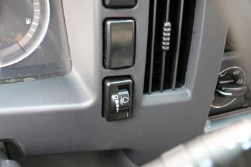 ���� ˧��Q3 130���� 4.13�׵�����ʽ�Ῠ(����)(HFC5041XXYP73K1C7S-1)ͼƬ