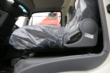 ���� ˧��Q3 130���� 4.13�׵�����ʽ�Ῠ(����)(HFC5041XXYP73K1C7S-1)ͼƬ