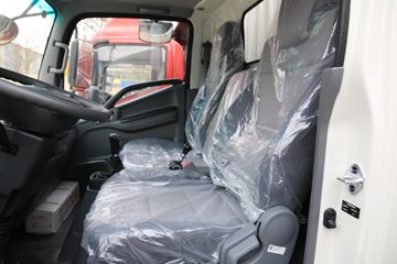 ���� ˧��Q3 130���� 4.13�׵�����ʽ�Ῠ(����)(HFC5041XXYP73K1C7S-1)ͼƬ