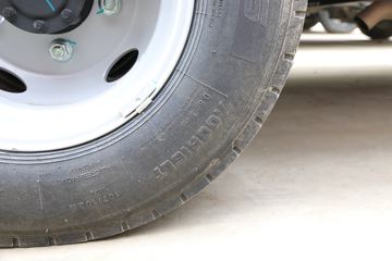 ���� ˧��Q3 130���� 4.13�׵�����ʽ�Ῠ(����)(HFC5041XXYP73K1C7S-1)ͼƬ