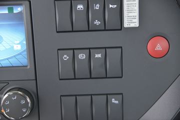 �������ó� �����콢KX 600���� 6X4 AMT�Զ���ǣ����(����)ͼƬ