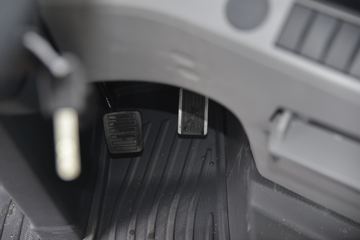 �������ó� �����콢KX 600���� 6X4 AMT�Զ���ǣ����(����)ͼƬ