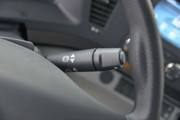 �������ó� �����콢KX 600���� 6X4 AMT�Զ���ǣ����(����)ͼƬ