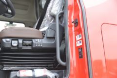 东风商用车 天龙旗舰KX 600马力 6X4 AMT自动挡牵引车(国六)(DFH4250CX7)