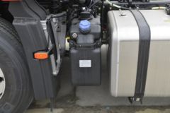 东风商用车 天龙旗舰KX 600马力 6X4牵引车