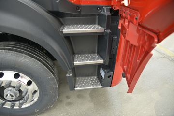 �������ó� ����KL�ؿ� 520���� 6X4ǣ����ͼƬ