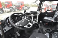 东风商用车 天龙KL重卡 465马力 6X4危险品牵引车(DFH4250D1)