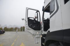 东风商用车 天龙KL重卡 465马力 6X4危险品牵引车(DFH4250D1)