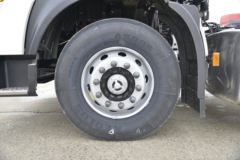 东风商用车 天龙KL重卡 465马力 6X4危险品牵引车(DFH4250D1)