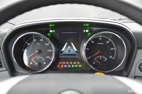 东风天龙KL465马力 动力澎湃 可靠节油