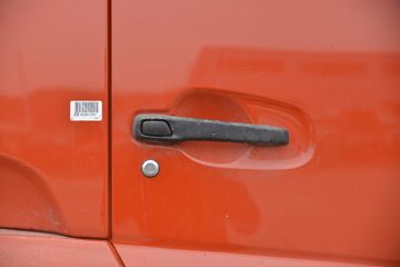 �������ó� ����п� 260���� 6X2 4.7����ж��(DFH3250BX9A)ͼƬ