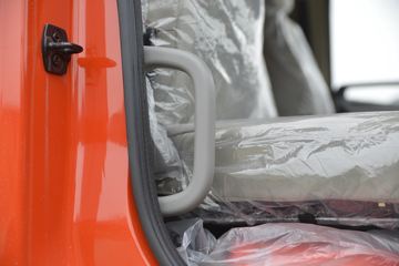 �������ó� ����п� 220���� 4X2 4.3����ж��ͼƬ