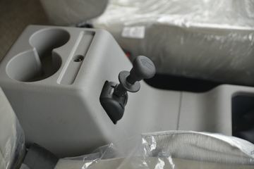 �������ó� ����п� 220���� 4X2 4.3����ж��ͼƬ