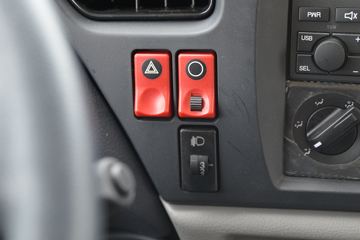 �������ó� ����п� 220���� 4X2 4.3����ж��ͼƬ