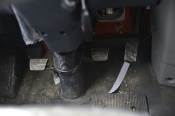 �������ó� ����п� 220���� 4X2 4.3����ж��ͼƬ