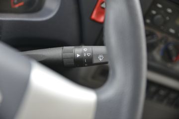 �������ó� ����п� 220���� 4X2 4.3����ж��ͼƬ